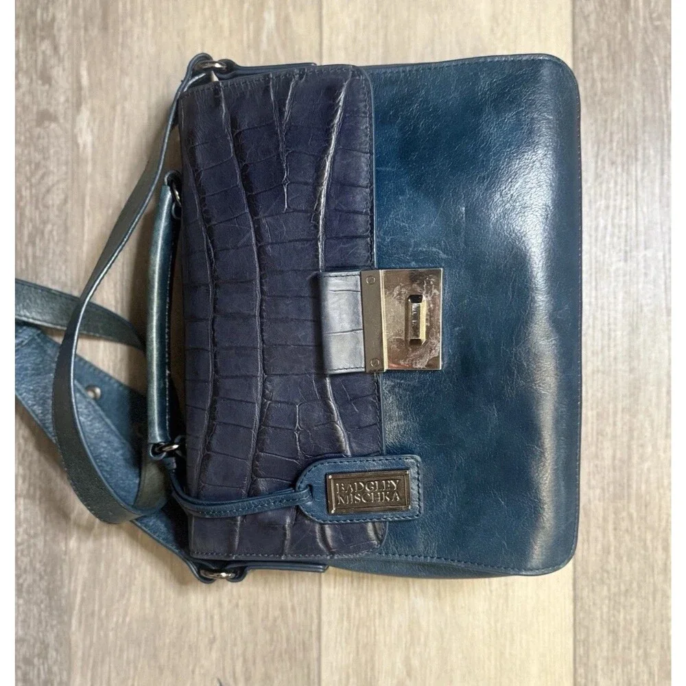 Badgley Mischka Green Croc Embossed Leather Flap Satchel purse Hobo